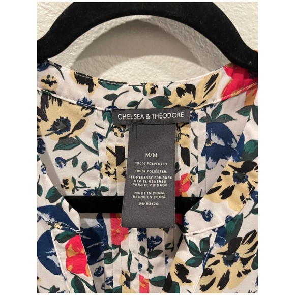 CHELSEA & THEODORE White Floral Multicolor Sleeveless Blouse - Picture 2 of 3